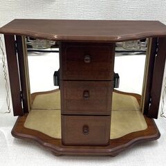 【B230】木製/オルゴール付き/ジュエリーBOX/アンティーク/レトロ/小物入れ/アクセサリーケース/中古の画像