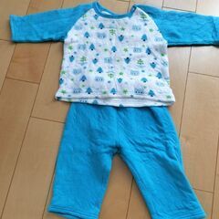 長袖半袖パジャマ上下セット　80サイズの画像