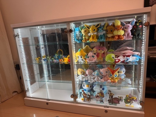 ガラスのショーケース　フィギュアや推し活お店のディスプレイにも！