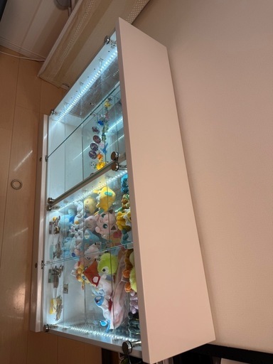 ガラスのショーケース　フィギュアや推し活お店のディスプレイにも！