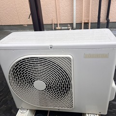 TOSHIBA エアコン　2021年製　リモコン付きの画像