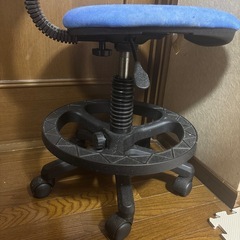 子供用学習キャスター椅子 トッパンコスモ コイズミ 汚れありの画像