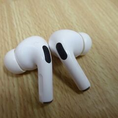 (MM-596)ワイヤレスイヤホン ホワイト Bluetooth 動作確認済み 中古の画像