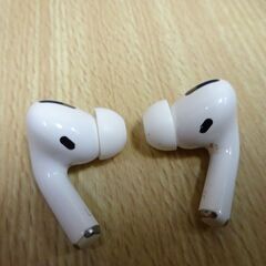 (MM-596)ワイヤレスイヤホン ホワイト Bluetooth 動作確認済み 中古の画像