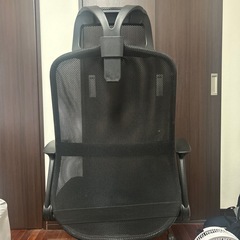 肘掛け付き椅子の画像