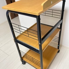 【取引中】三段収納家具の画像