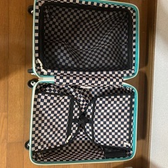 キャリーケースの画像