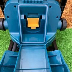 726 充電式LEDスタンドライト makita マキタ ML805 本体のみ 未使用展示品の画像