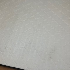 ベッドマットレスの画像