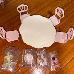 シルバニアファミリー(スイーツパーティーセット+被り物付きうさぎ人形)の画像