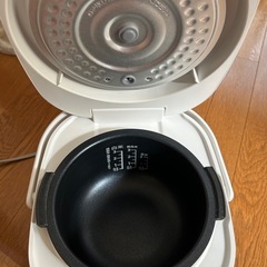 炊飯器の画像