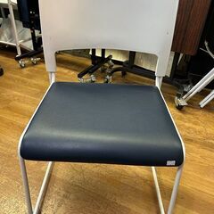 【リサイクルストアスターズ城西店】 【中古品】中央可鍛工業 MORループスタッキングチェア MO-27 ネイビーの画像