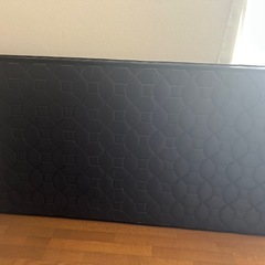 ほぼ新品 黒色マットレス シングルの画像