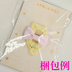新品未使用 ハンドメイド ピンバッジ 黄色猫モチーフ ピンクリボンの画像