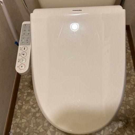 ウォッシュレット機能付き便座(受け渡し者決定済)