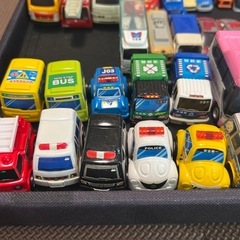 ミニカー28台の画像