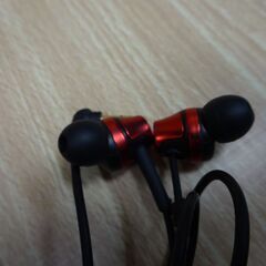 (MM-600)audio-technica CKR50 有線イヤホン レッド 中古の画像