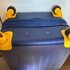 スーツケースの画像