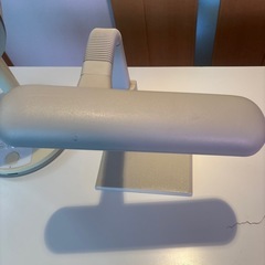 扇風機andデスクライトセットの画像