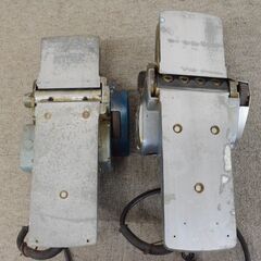 在庫のこり1点！ ★限定入荷★  掘り出し物！HITACHI 日立 PFh4 幅136mmX深さ3mm makita マキタ モデル 1700 132×31×1.5mm 電気カンナ 電動工具 切削 工具 2台セットの画像
