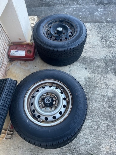 100系ハイエース　純正鉄ホイール　5H 114.3PCD