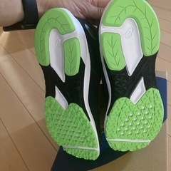 アシックス レーザービーム 21.5
の画像