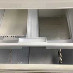 MITSUBISHI   三菱　冷蔵庫　MR-CX33AL-W1   2017年製　330Lの画像