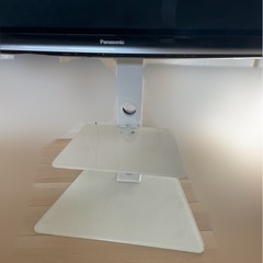 【9月中/直接引き取り限定】Panasonic 46インチTV 動作問題なし テレビスタンド付の画像