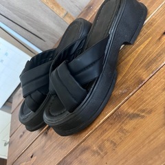 美品　厚底サンダル　　約4.5㎝盛れます(^^)の画像