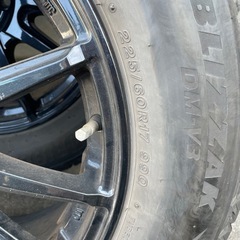 スタッドレスタイヤ　225/60R17  5穴PCD100ホイール
の画像