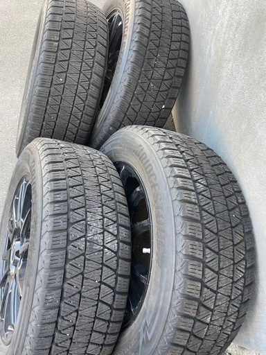 スタッドレスタイヤ　225/60R17  5穴PCD100ホイール