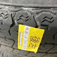 中古タイヤ　4 本1つパンクの画像