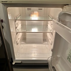 SHARP 135l 冷蔵庫の画像
