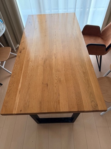 ダイニングテーブル、ベンチ