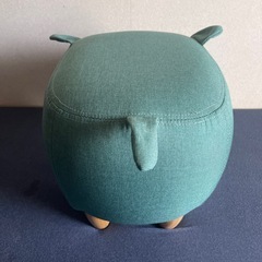 可愛いブタさんのイス　足おきにもの画像