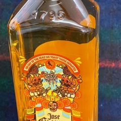  クエルボ・エスペシャル (ゴールド) 死者の日 限定デザイン 750ml スカルの画像