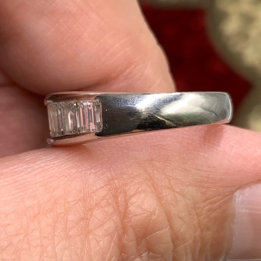 Pt900 バゲットダイヤ　1.085ct　リング　6.4g 一文字　約11号