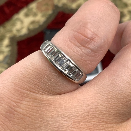 Pt900 バゲットダイヤ　1.085ct　リング　6.4g 一文字　約11号