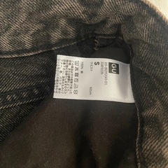 GU バレルレッグジーンズの画像
