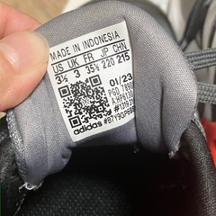 adidas   アディダス　22cm ランニングシューズの画像