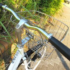 中古自転車 GRACEFUL ママチャリ 自転車 27インチ LEDライト ホワイト 通勤 通学 近所のお出掛けなどにの画像