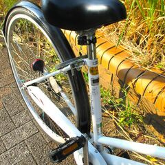 中古自転車 GRACEFUL ママチャリ 自転車 27インチ LEDライト ホワイト 通勤 通学 近所のお出掛けなどにの画像