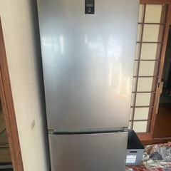Haier 326L 2ドア　ノンフロン冷凍冷蔵庫　JR-NF326A  2021年製の画像