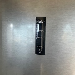 Haier 326L 2ドア　ノンフロン冷凍冷蔵庫　JR-NF326A  2021年製の画像