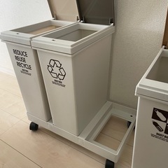 ゴミ横型3分別ワゴン 各20Lの画像