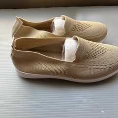 新品　　軽い靴の画像