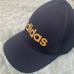 adidas キャップ ブラックの画像