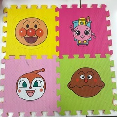 アンパンマンとなかまたち パズルであそぼう！やわらかマット20の画像