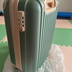 スーツケースの画像