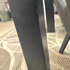 ダイニングテーブルの画像